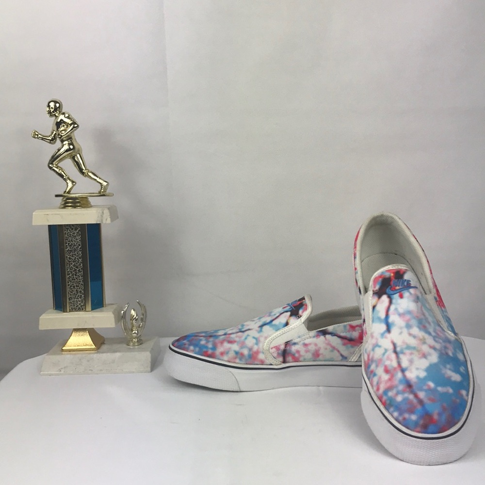 Nike men’s sneakers